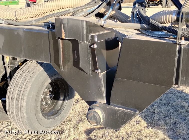 image for item DN6366 2014 CrustBuster 4560  air seeder