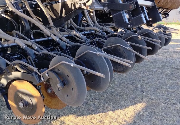 image for item DN6366 2014 CrustBuster 4560  air seeder