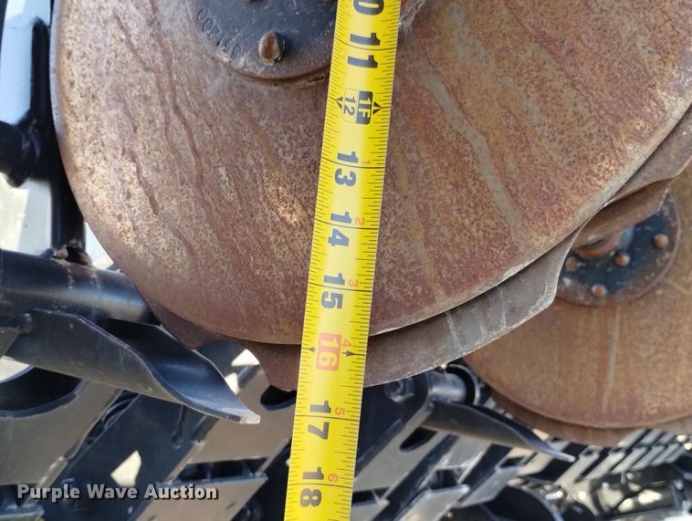 image for item DN6366 2014 CrustBuster 4560  air seeder