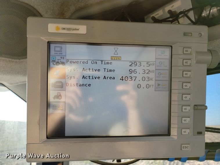 image for item DN6366 2014 CrustBuster 4560  air seeder