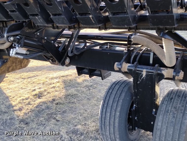 image for item DN6366 2014 CrustBuster 4560  air seeder