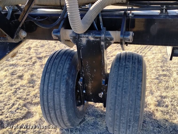 image for item DN6366 2014 CrustBuster 4560  air seeder