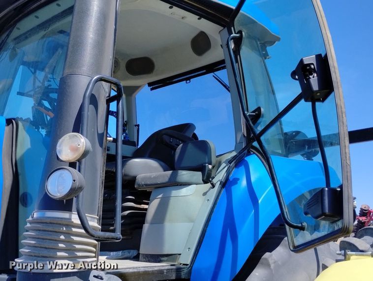 image for item DN6367 2015 New Holland T8.410  MFWD tractor