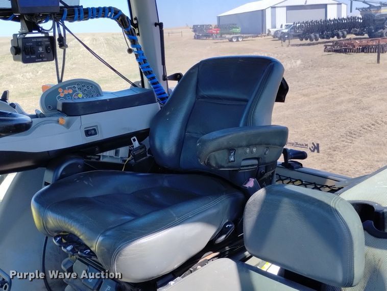 image for item DN6367 2015 New Holland T8.410  MFWD tractor