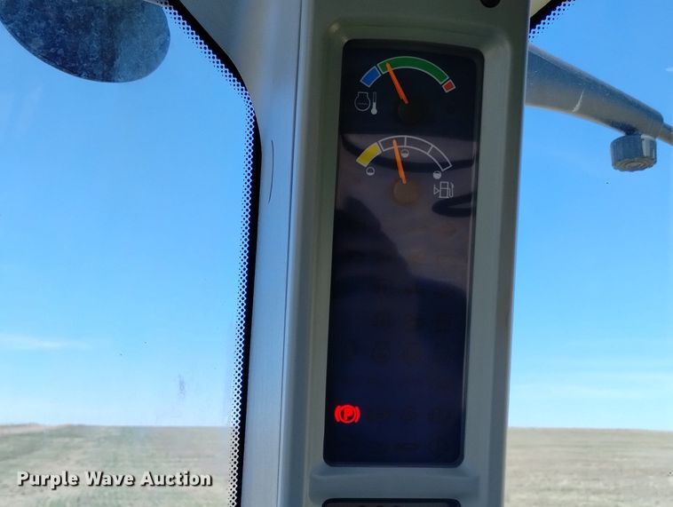 image for item DN6367 2015 New Holland T8.410  MFWD tractor