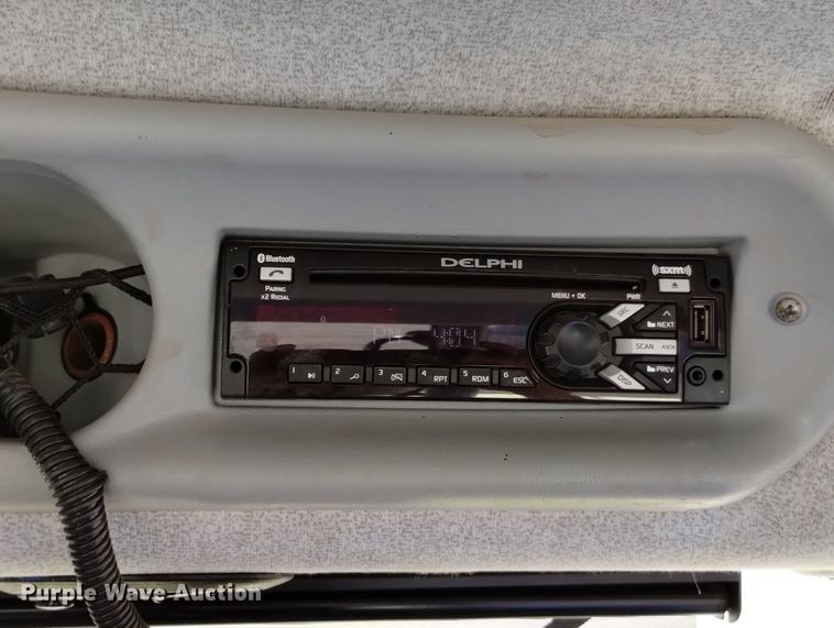 image for item DN6367 2015 New Holland T8.410  MFWD tractor