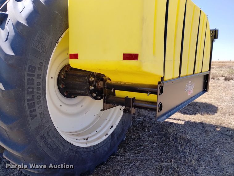 image for item DN6367 2015 New Holland T8.410  MFWD tractor