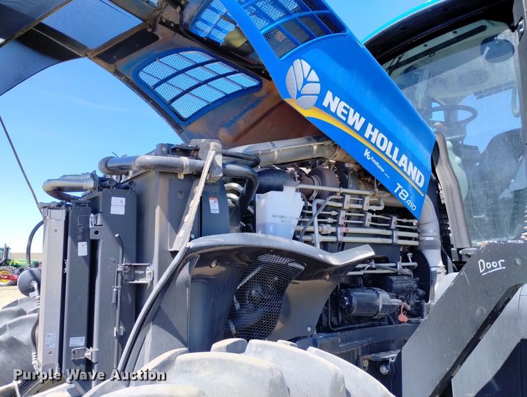 image for item DN6367 2015 New Holland T8.410  MFWD tractor