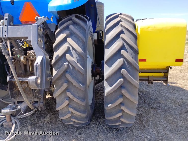 image for item DN6367 2015 New Holland T8.410  MFWD tractor