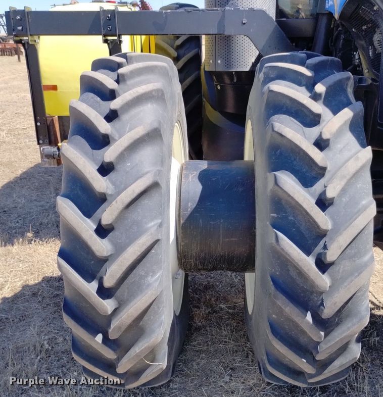 image for item DN6367 2015 New Holland T8.410  MFWD tractor