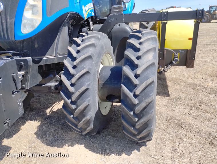 image for item DN6367 2015 New Holland T8.410  MFWD tractor