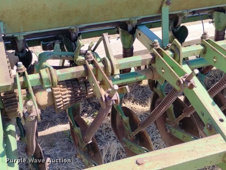 image for item DN6368 John Deere DR-A  grain drill