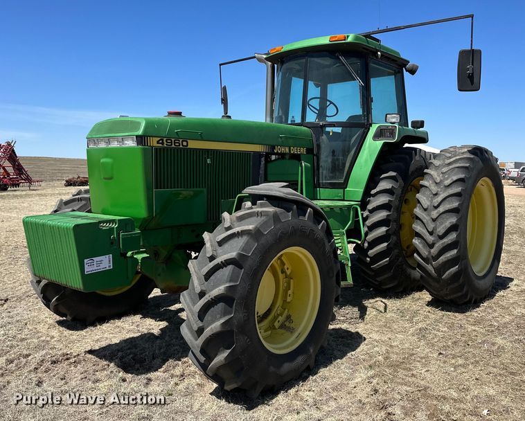 image for item DN6370 1992 John Deere 4960  MFWD tractor