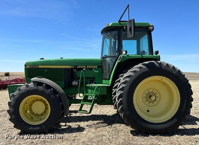 image for item DN6370 1992 John Deere 4960  MFWD tractor
