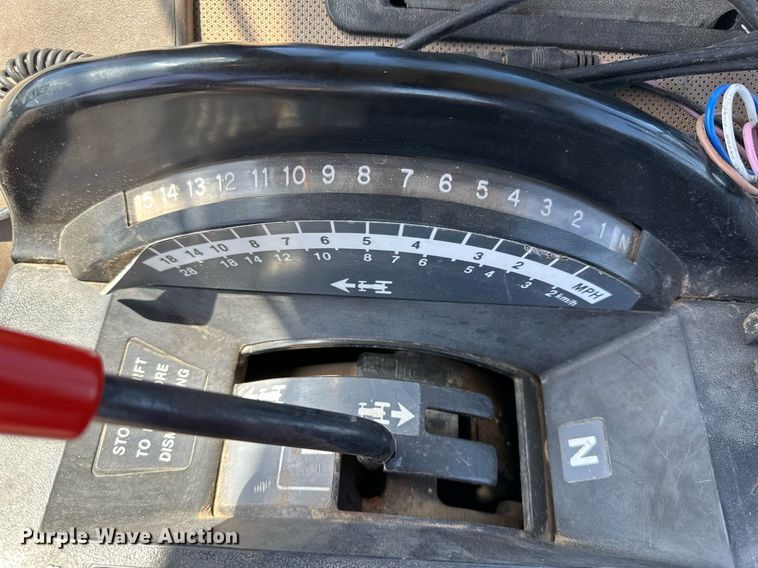 image for item DN6370 1992 John Deere 4960  MFWD tractor