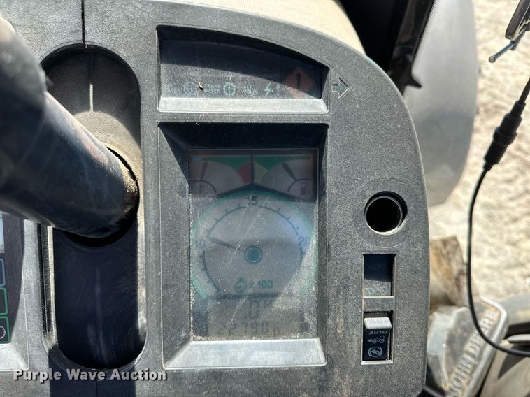 image for item DN6370 1992 John Deere 4960  MFWD tractor