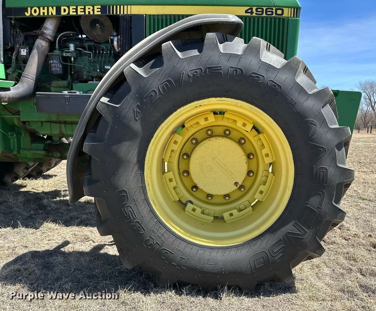image for item DN6370 1992 John Deere 4960  MFWD tractor