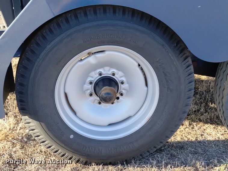 image for item DN6371 Ag Spray 1610  nurse tank trailer