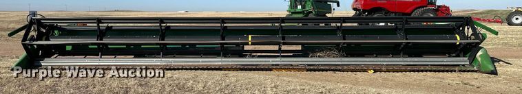 image for item DN6374 John Deere 936D  draper head