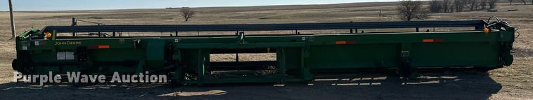 image for item DN6374 John Deere 936D  draper head
