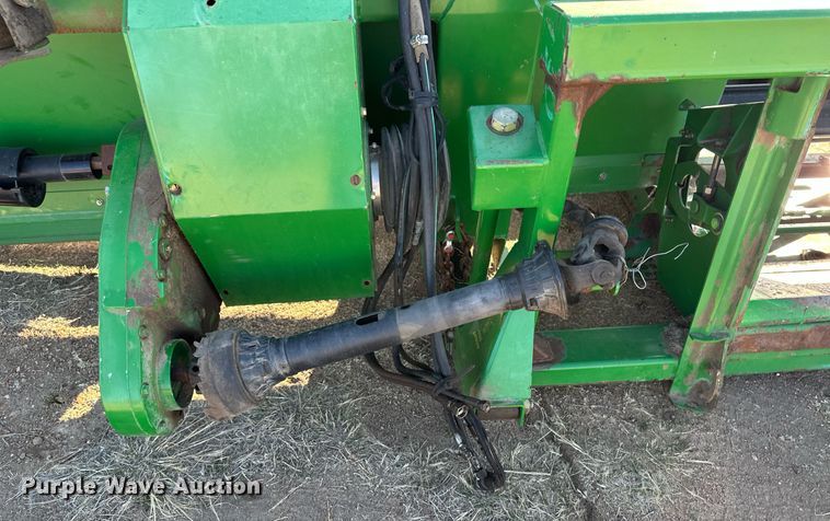 image for item DN6374 John Deere 936D  draper head