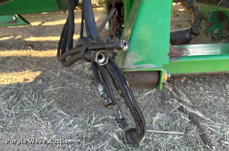 image for item DN6374 John Deere 936D  draper head