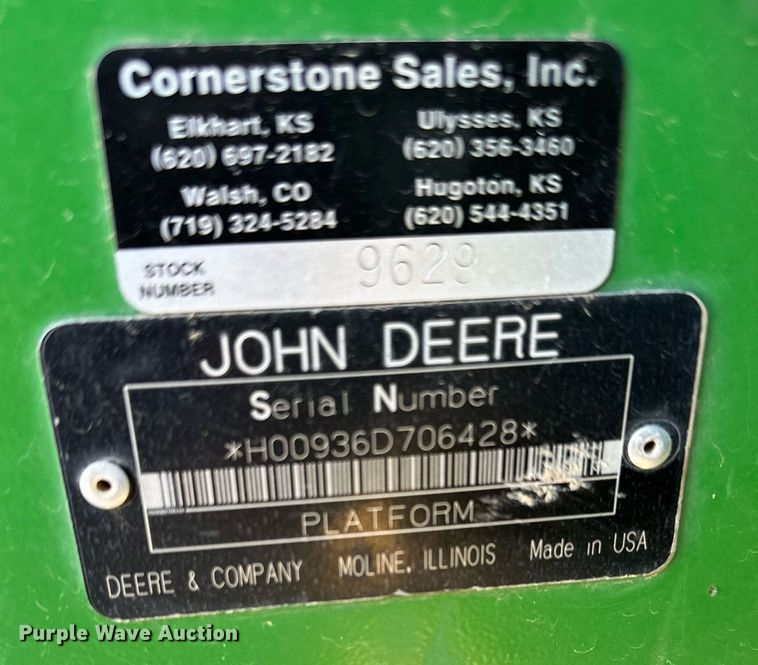 image for item DN6374 John Deere 936D  draper head