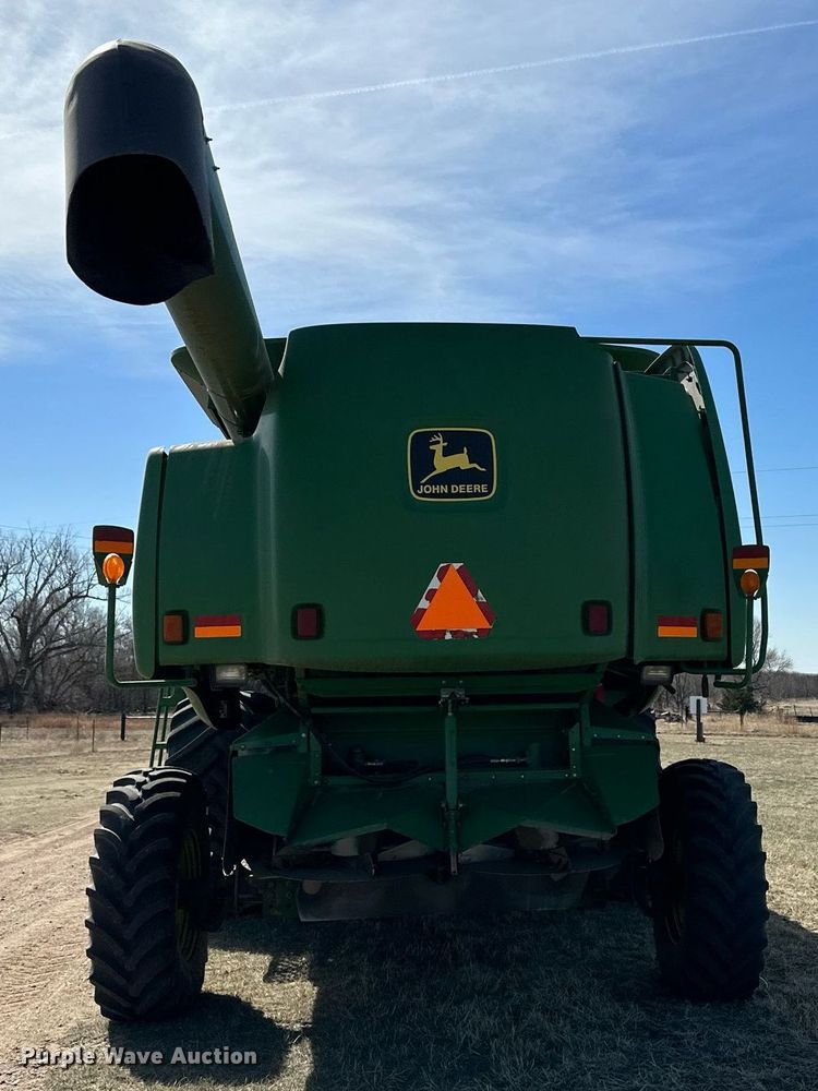 image for item DN6375 2001 John Deere 9750 STS  combine
