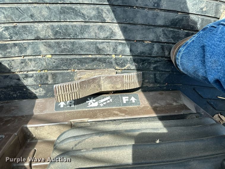 image for item DN6375 2001 John Deere 9750 STS  combine