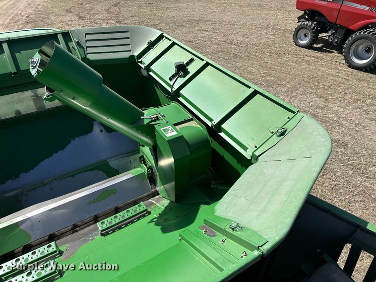 image for item DN6375 2001 John Deere 9750 STS  combine