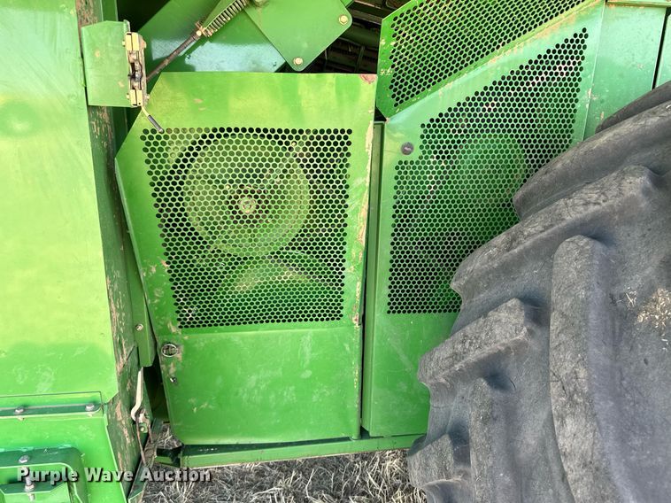 image for item DN6375 2001 John Deere 9750 STS  combine