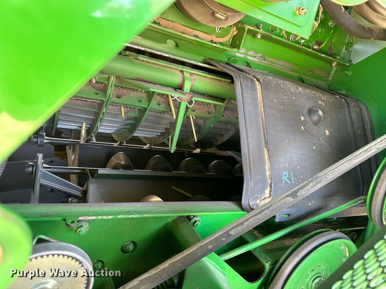 image for item DN6375 2001 John Deere 9750 STS  combine