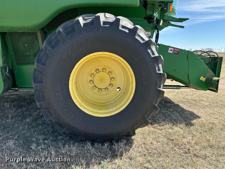 image for item DN6375 2001 John Deere 9750 STS  combine