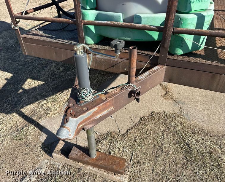 image for item DN6376 Utility trailer