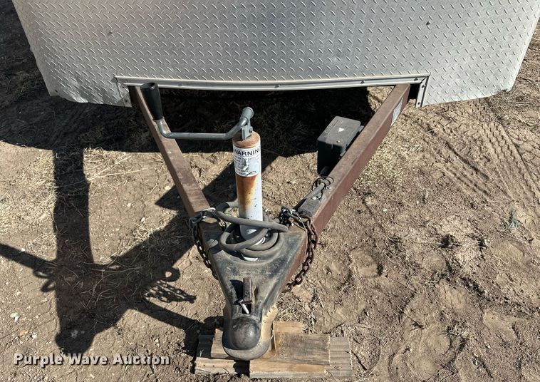 image for item DN6377 2007 Haulmark TS7X14DT2  enclosed cargo service trailer