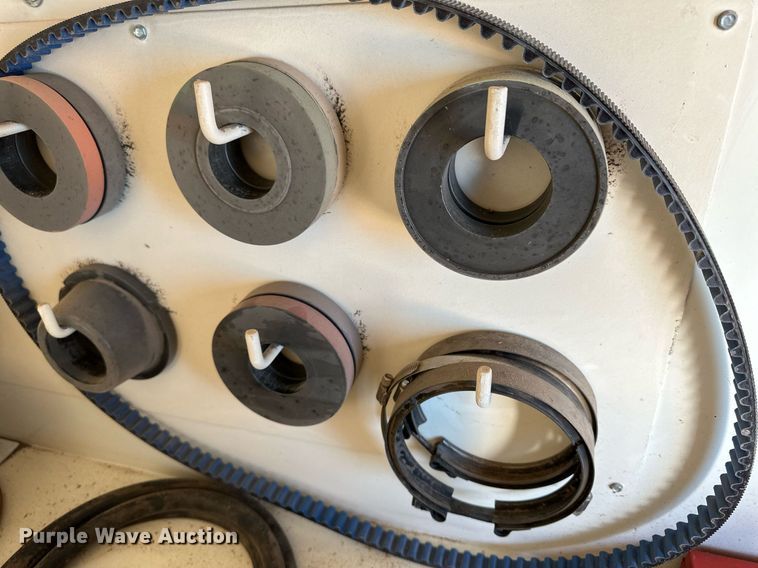 image for item DN6377 2007 Haulmark TS7X14DT2  enclosed cargo service trailer