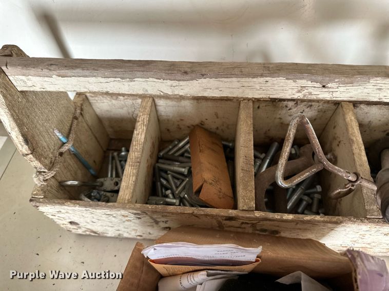 image for item DN6377 2007 Haulmark TS7X14DT2  enclosed cargo service trailer