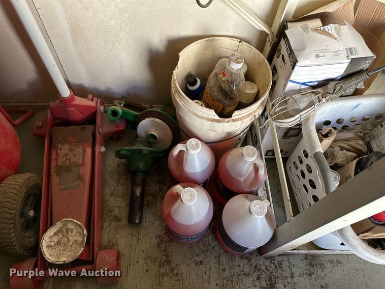 image for item DN6377 2007 Haulmark TS7X14DT2  enclosed cargo service trailer