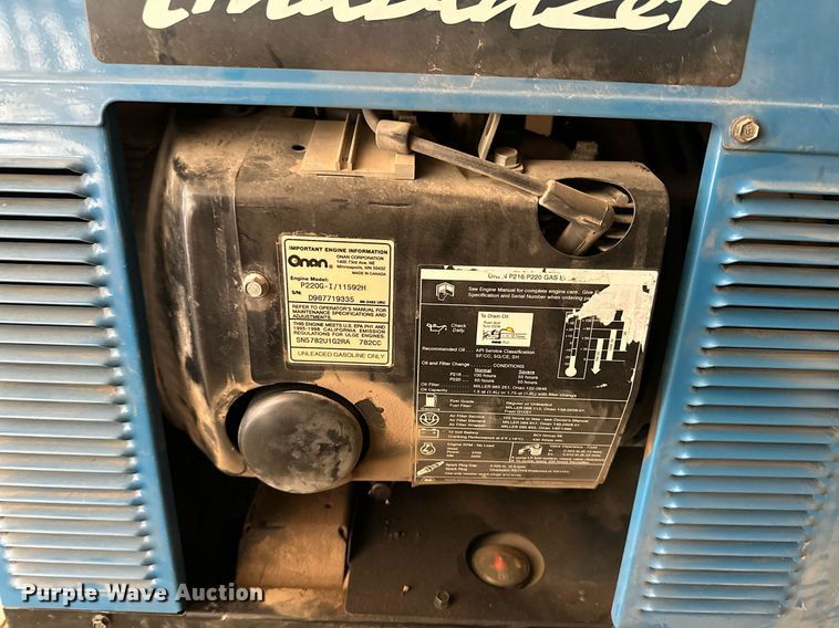 image for item DN6377 2007 Haulmark TS7X14DT2  enclosed cargo service trailer