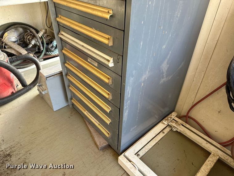 image for item DN6377 2007 Haulmark TS7X14DT2  enclosed cargo service trailer