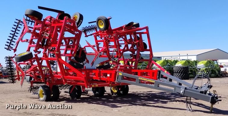 image for item DN6378 2022 Sunflower 3612  sweep plow