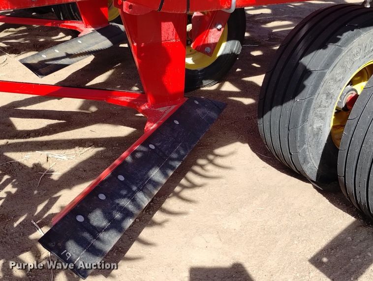 image for item DN6378 2022 Sunflower 3612  sweep plow