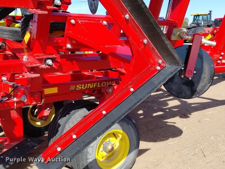 image for item DN6378 2022 Sunflower 3612  sweep plow