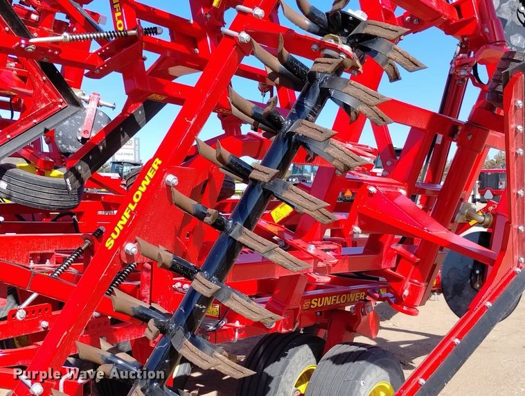 image for item DN6378 2022 Sunflower 3612  sweep plow