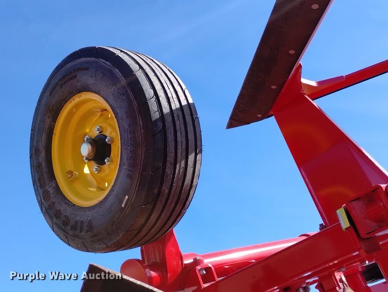 image for item DN6378 2022 Sunflower 3612  sweep plow