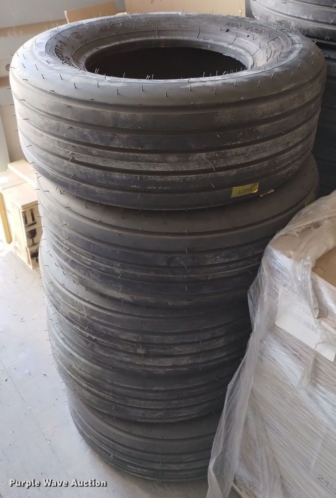 image for item DN6378 2022 Sunflower 3612  sweep plow