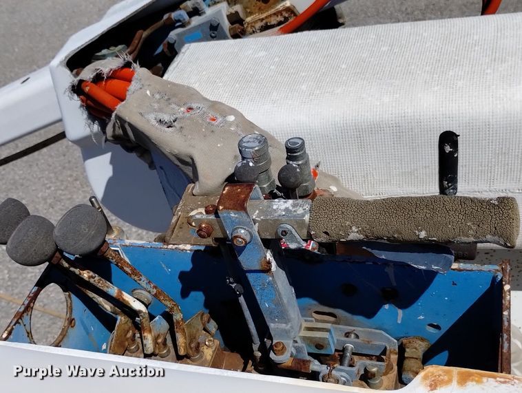 image for item DN6379 1989 GMC 7000  bucket truck