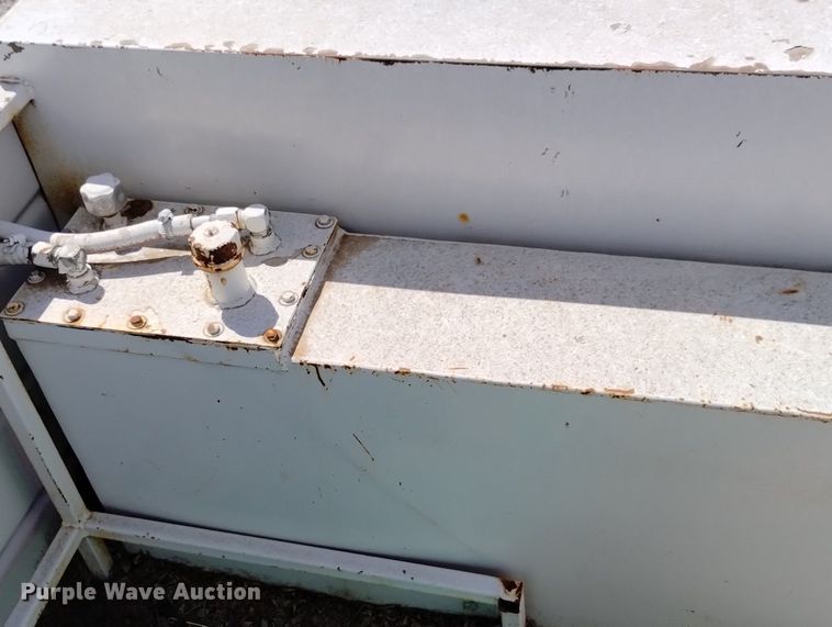 image for item DN6379 1989 GMC 7000  bucket truck