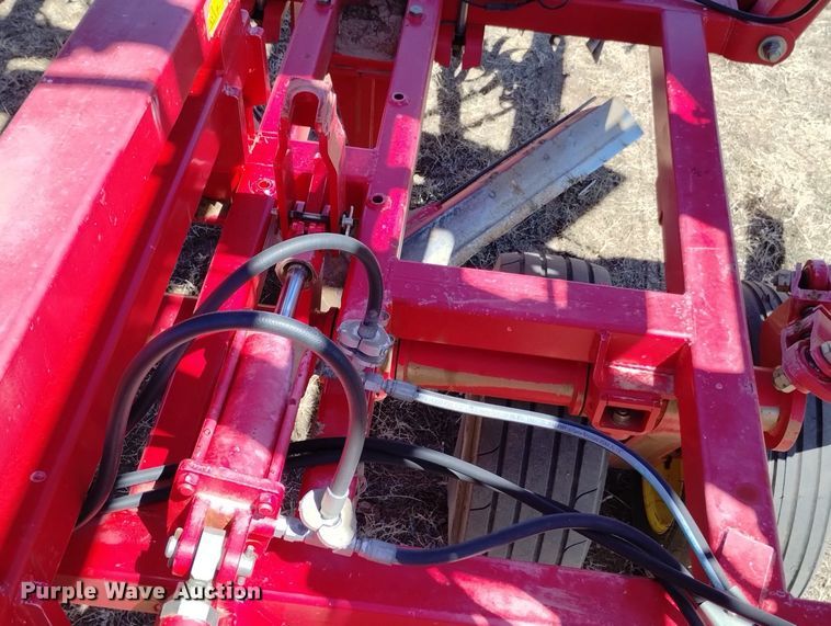 image for item DN6382 2012 Sunflower 3612  sweep plow