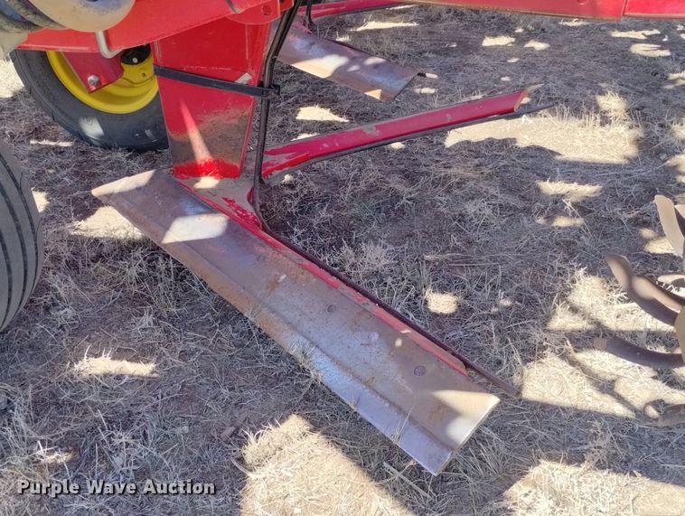 image for item DN6382 2012 Sunflower 3612  sweep plow